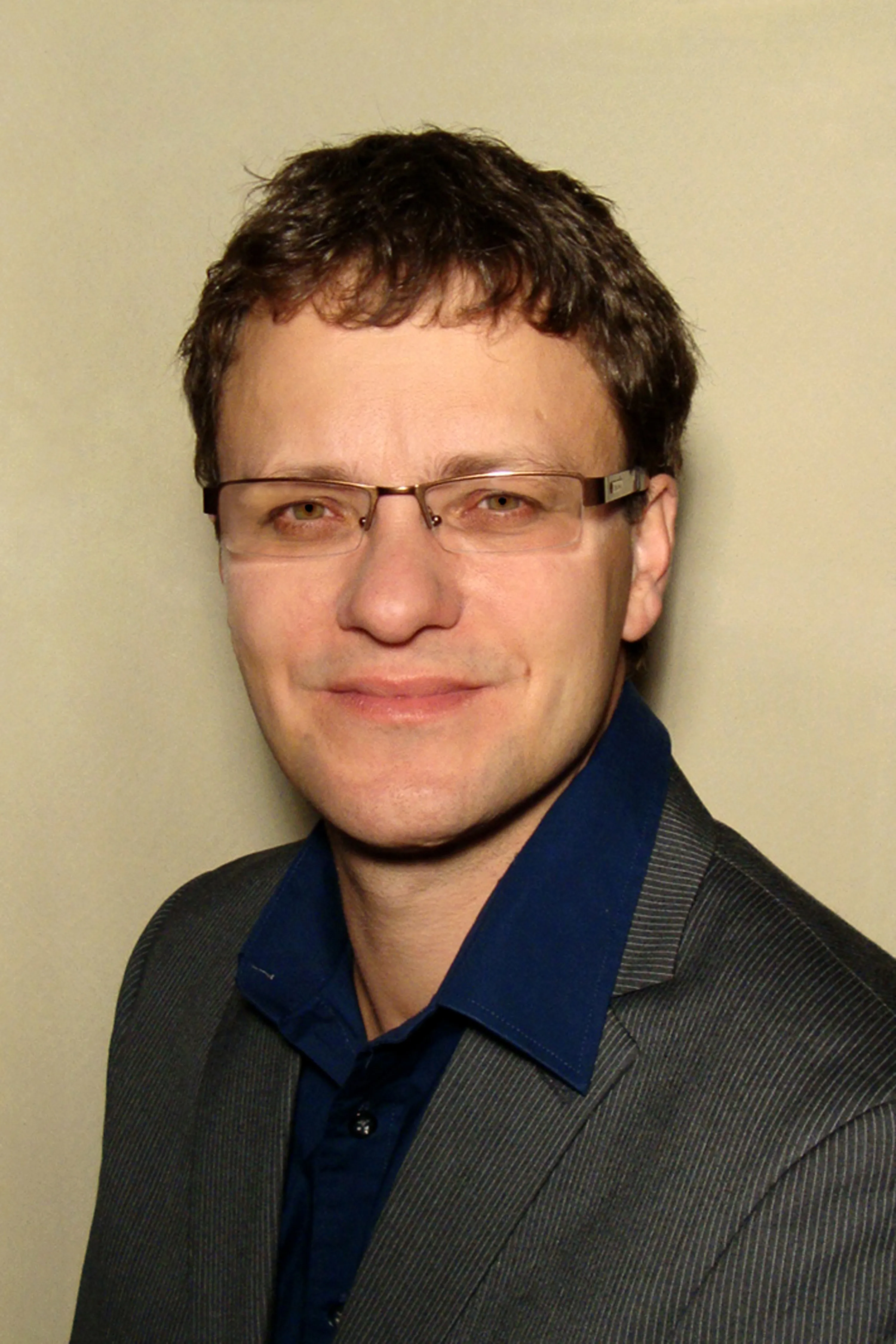 Apl. Prof. Dr. Robert Gramsch-Stehfest